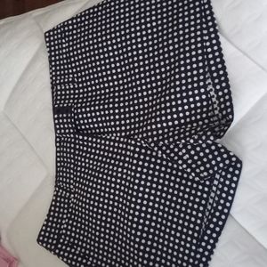 New Vineyard vines navy shorts w/ white polka dot sz 6